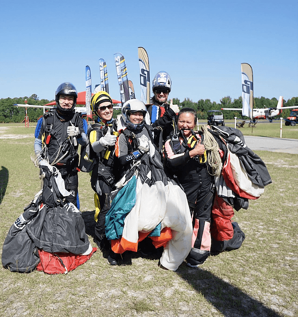 skydiving-journey-woman-struggle-licence-USPA-airborne-petawawa-parachuting-learn-to-skydive
