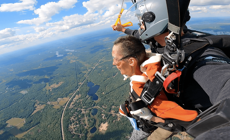 accessible-tandem-skydiving-assisted-jump-inclusive-disability