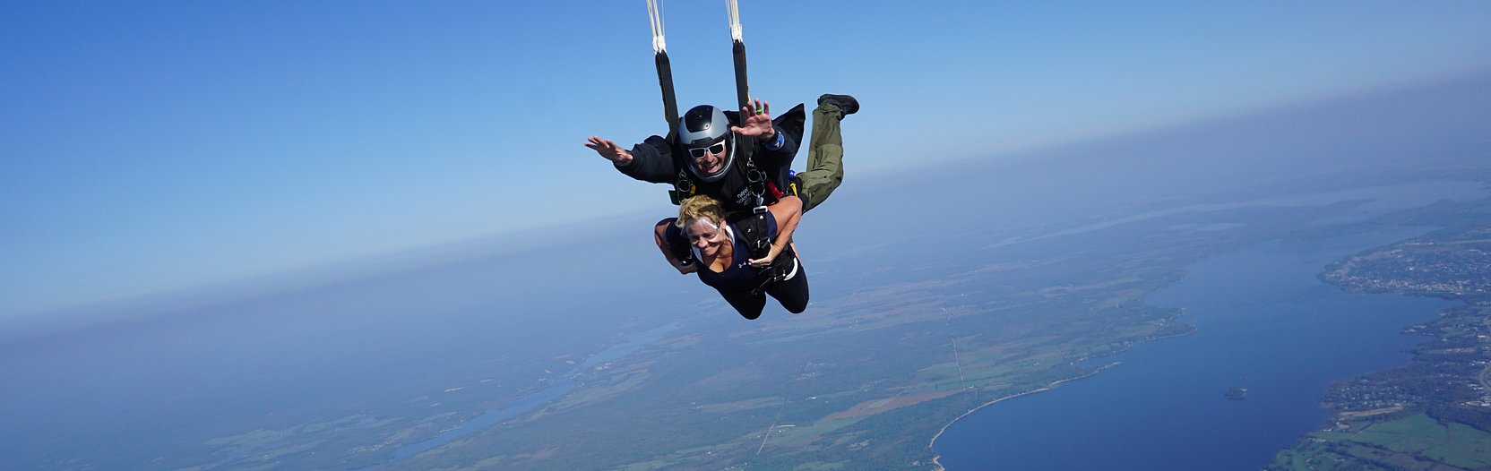 video-packages-photos-outside-camera-skydiving-photography