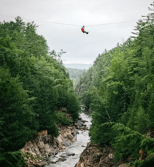 ziplining-extreme-outdoor-adventure-petawawa-pontiac-quebec-ontario