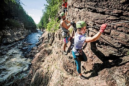 parc-chutes-zipline-outdoor-advetnure-petawawa-ontario-quebec-ottawa-valley
