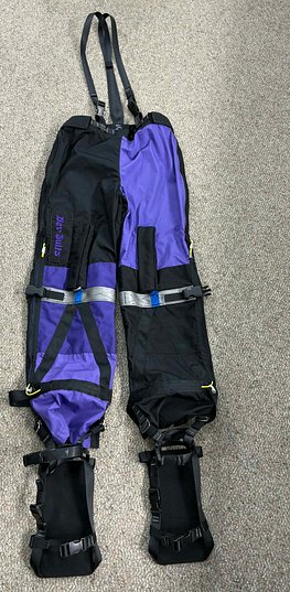 accessible-tandem-skydiving-pants-wheelchair-users