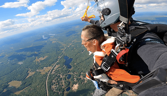 accessible-wheelchair-skydiving-ontario-parachute-ottawa-airborne-petawawa-skydiving