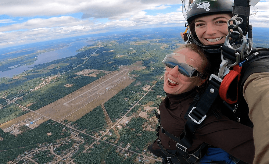 first-time-skydiver-experience-airborne-petawawa